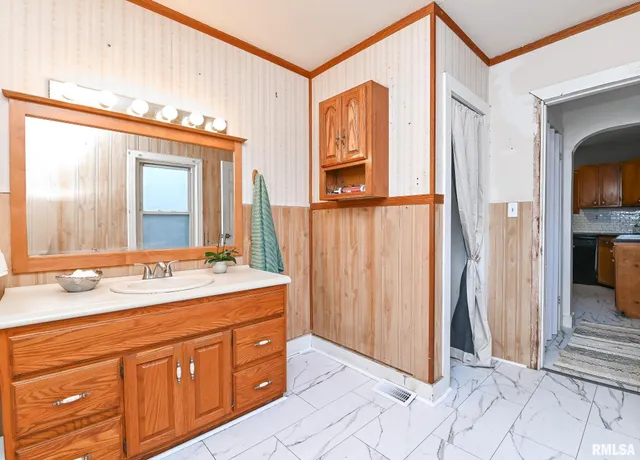 $114,900 | 7710 South Jefferson Street, Bartonville, IL 61607