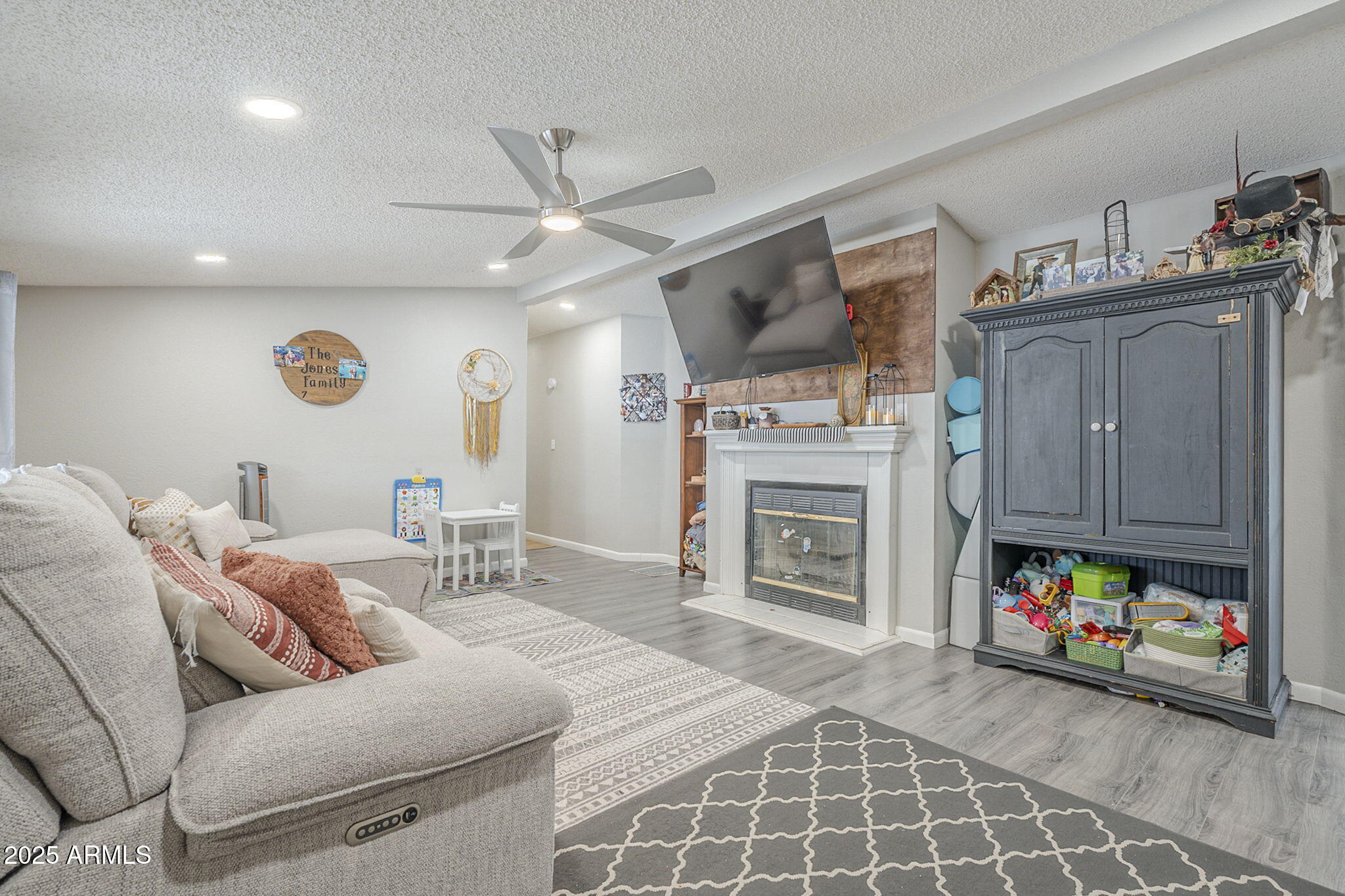 156 North Hawes Road, Unit 68 Mesa, AZ 85207 - Photo 6 of 36 13-web-or-mls-Hawes-13