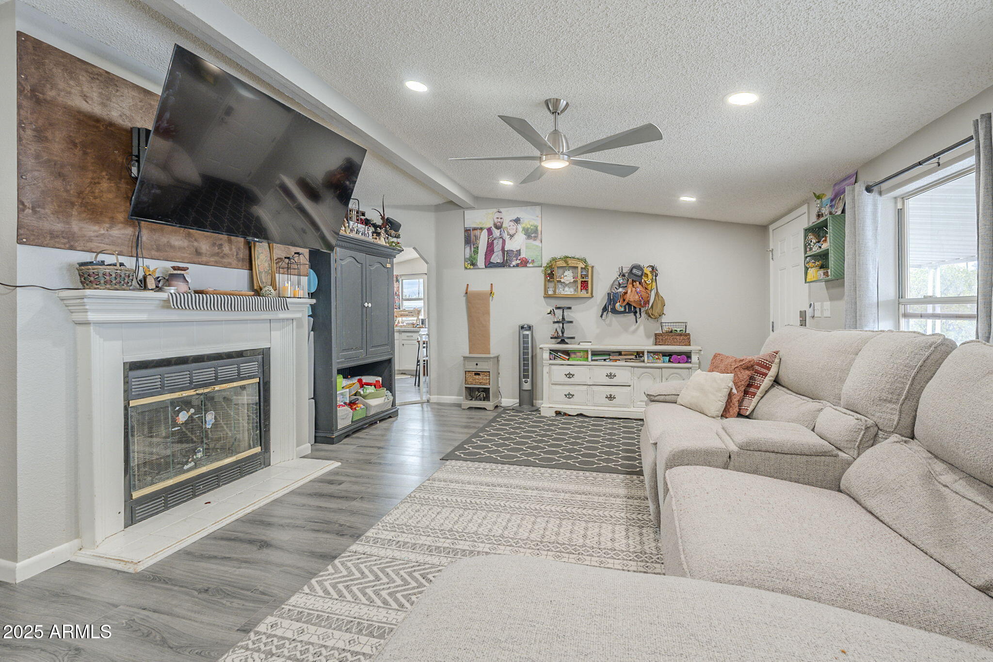 156 North Hawes Road, Unit 68 Mesa, AZ 85207 - Photo 7 of 36 12-web-or-mls-Hawes-12