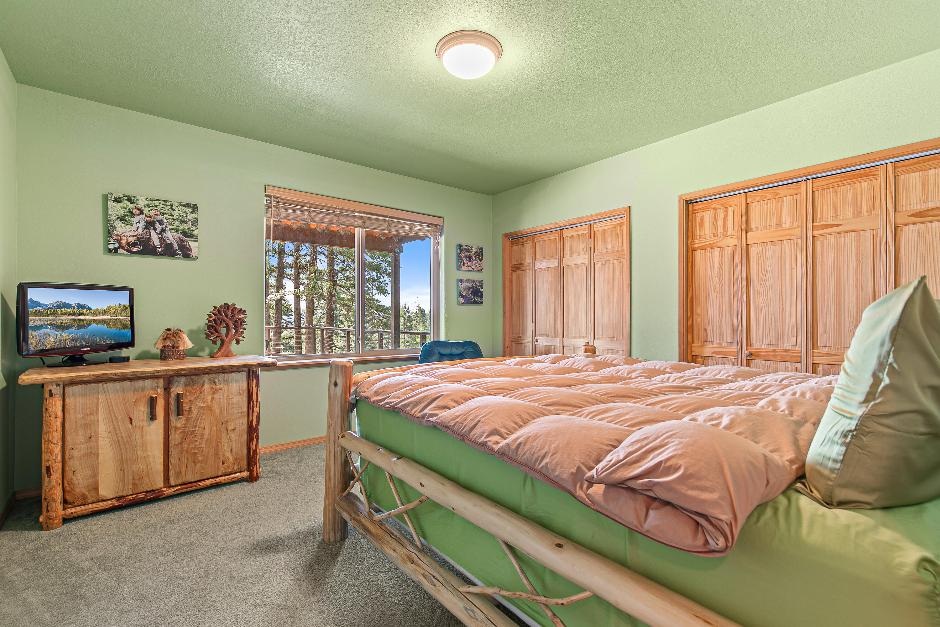 2042 Hyatt Prairie Road Ashland, OR 97520 - Photo 20 of 45 9R9A2221