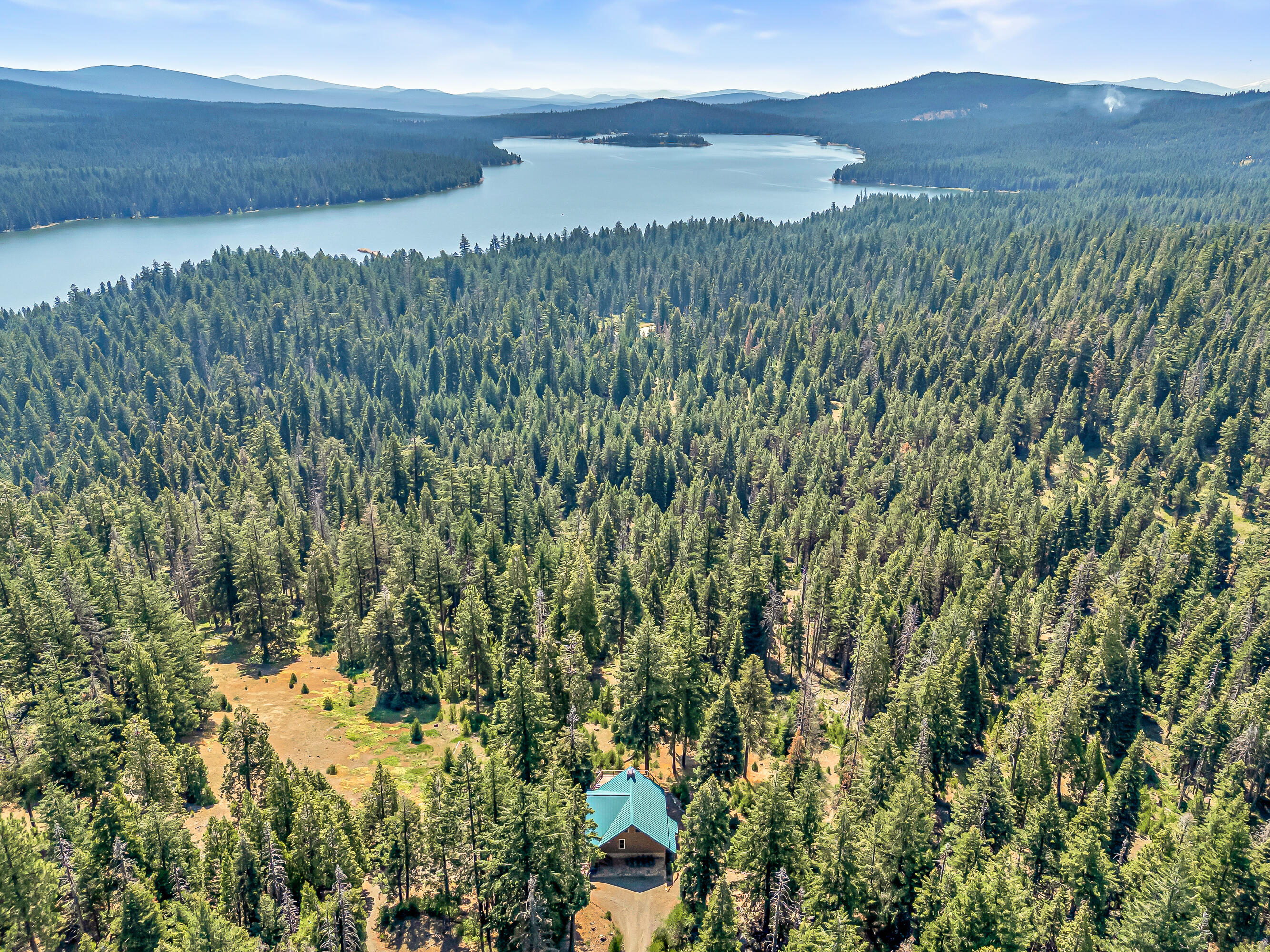2042 Hyatt Prairie Road Ashland, OR 97520 - Photo 4 of 45 DJI_20250708112830_0010_D