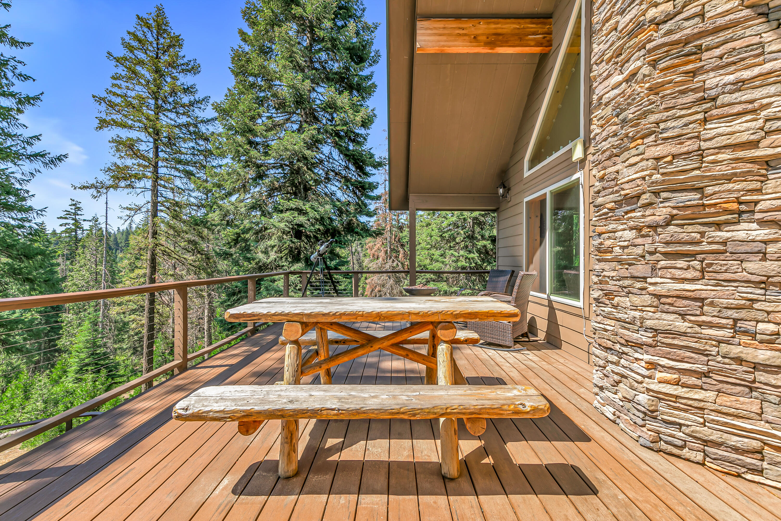 2042 Hyatt Prairie Road Ashland, OR 97520 - Photo 6 of 45 9R9A2267