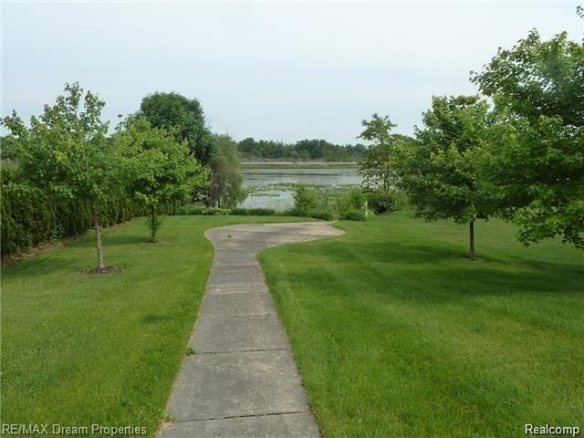 1450 Lee Wood Ridge Road Walled Lake, MI 48390 - Photo 39 of 42 GetMedia3.jpg