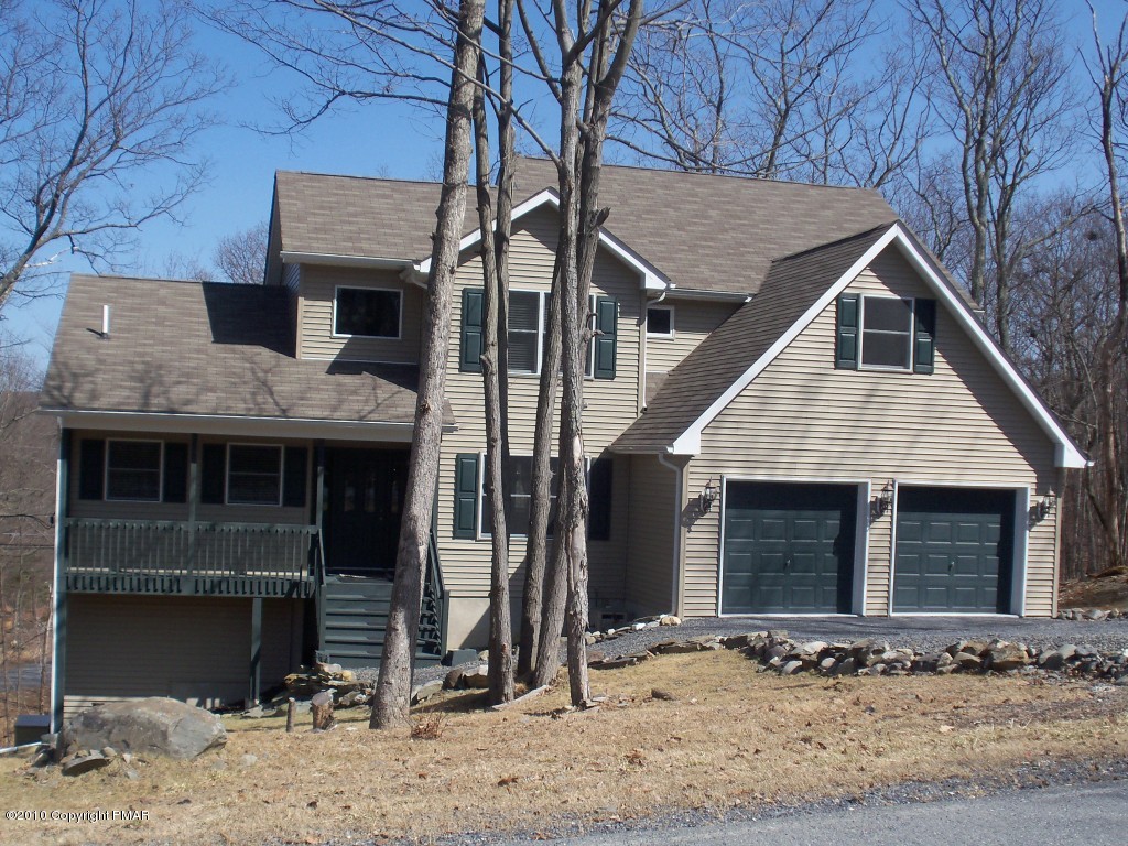 2091 Totteridge Road Bushkill, PA 18324 - Photo 1 of 29 MAIN PHOTO