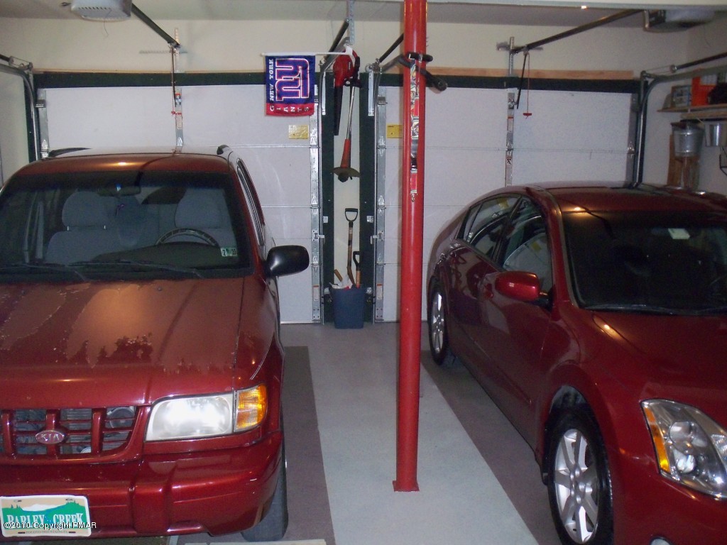 2091 Totteridge Road Bushkill, PA 18324 - Photo 28 of 29 Garage