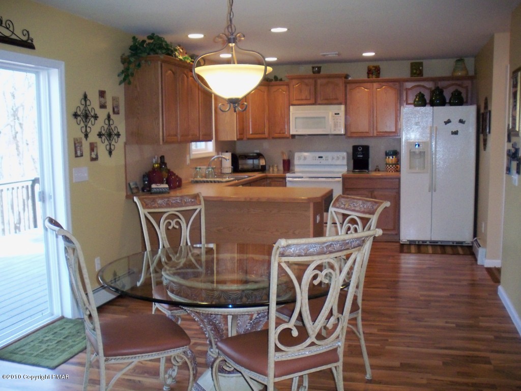 2091 Totteridge Road Bushkill, PA 18324 - Photo 8 of 29 Kitchen view