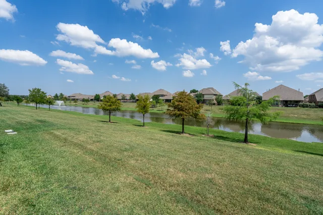 $2,850 | 19514 Juniper Breeze Lane, Spring, TX 77379