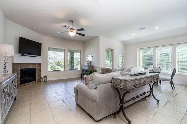 $2,850 | 19514 Juniper Breeze Lane, Spring, TX 77379