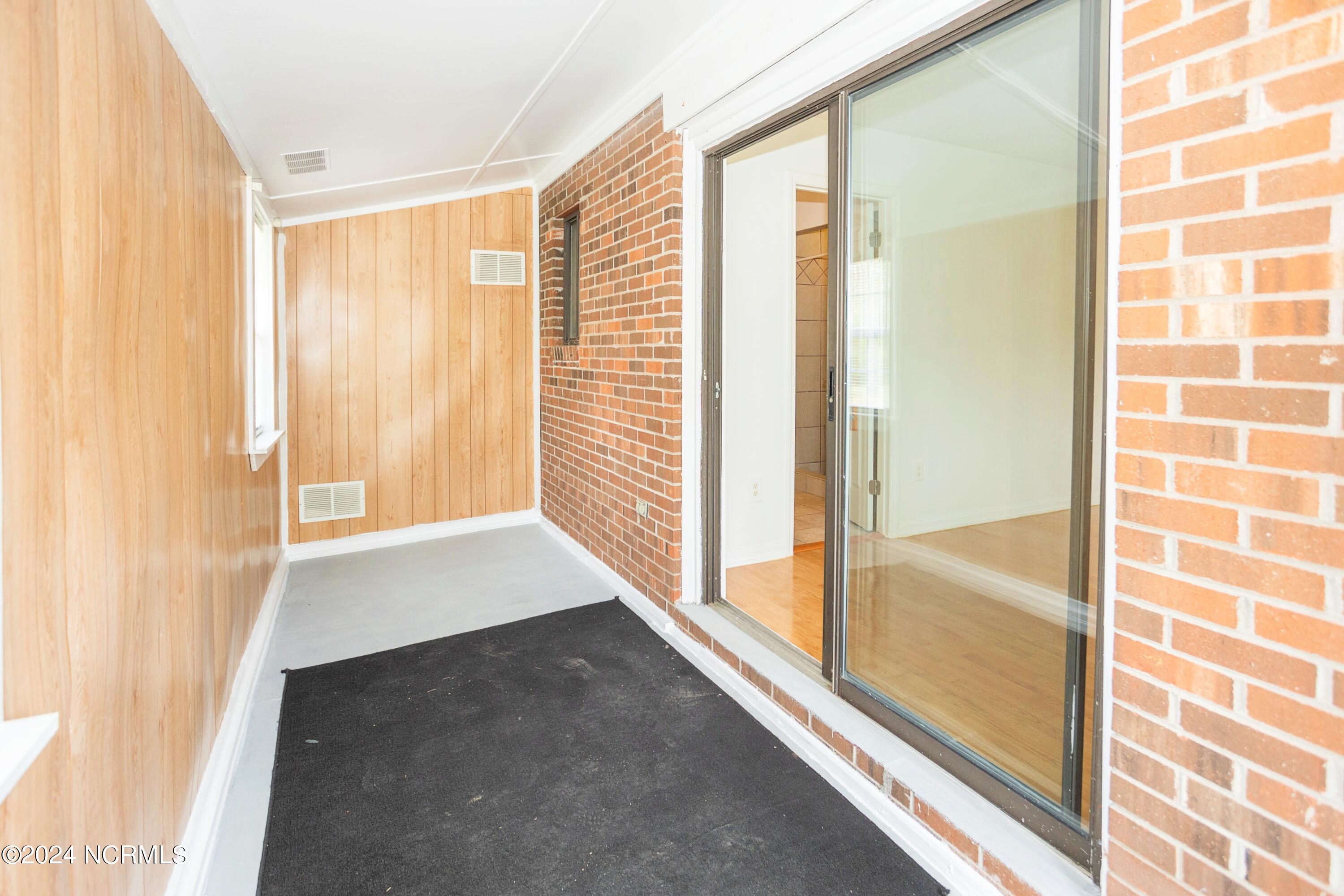 111 Hickory Circle Hampstead, NC 28443 - Photo 37 of 45 111 Hickory Circle Hampstead NC Edits 00