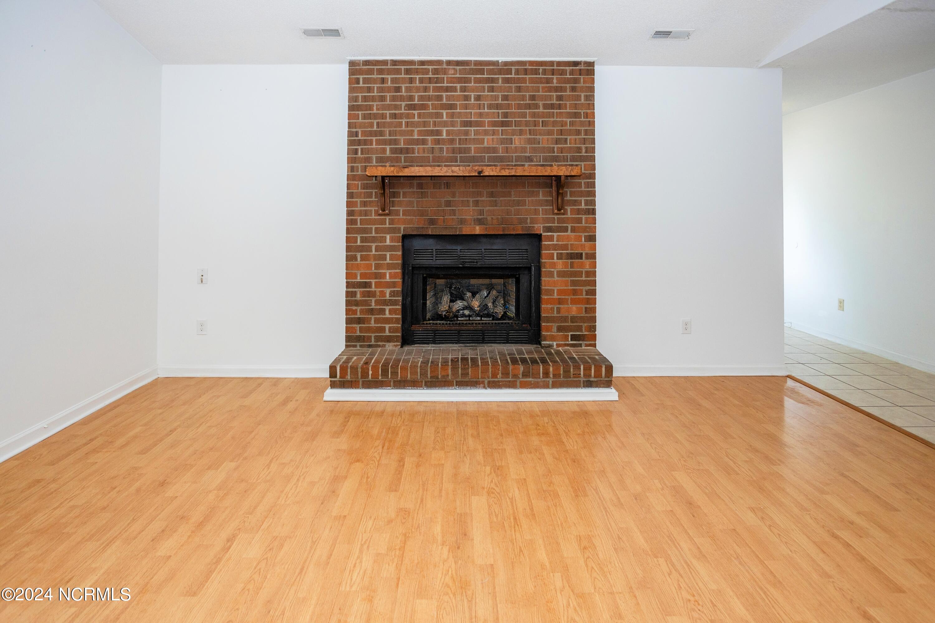 111 Hickory Circle Hampstead, NC 28443 - Photo 6 of 45 photo not current, may not show current state