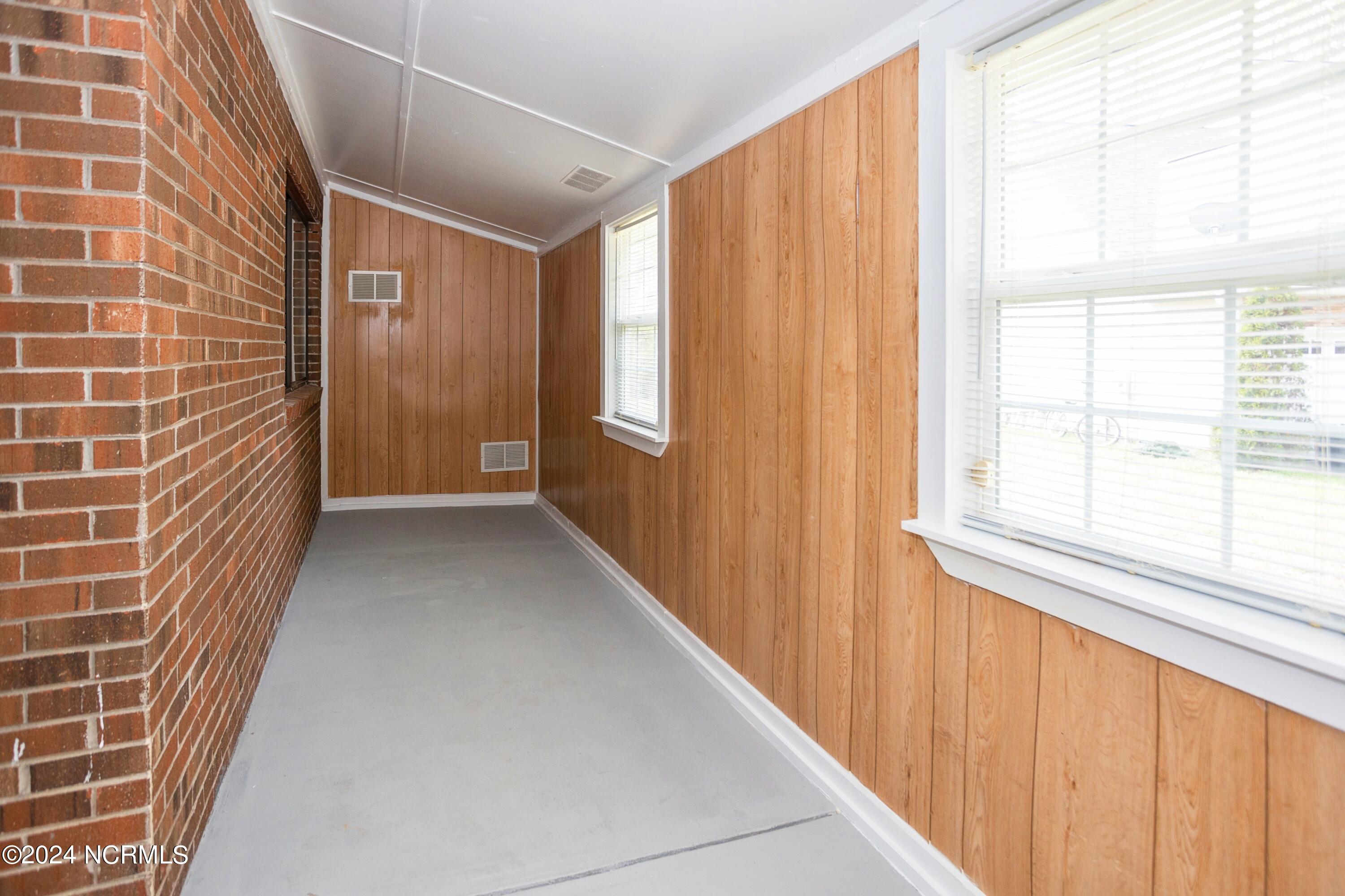 111 Hickory Circle Hampstead, NC 28443 - Photo 10 of 45 photo not current, may not show current state