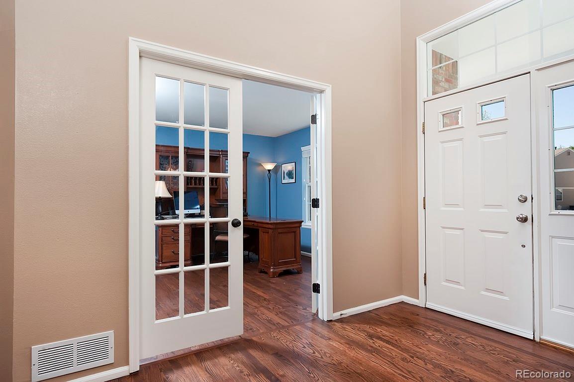 617 Huntington Place Highlands Ranch, CO 80126 - Photo 5 of 35 Gallery Image 5