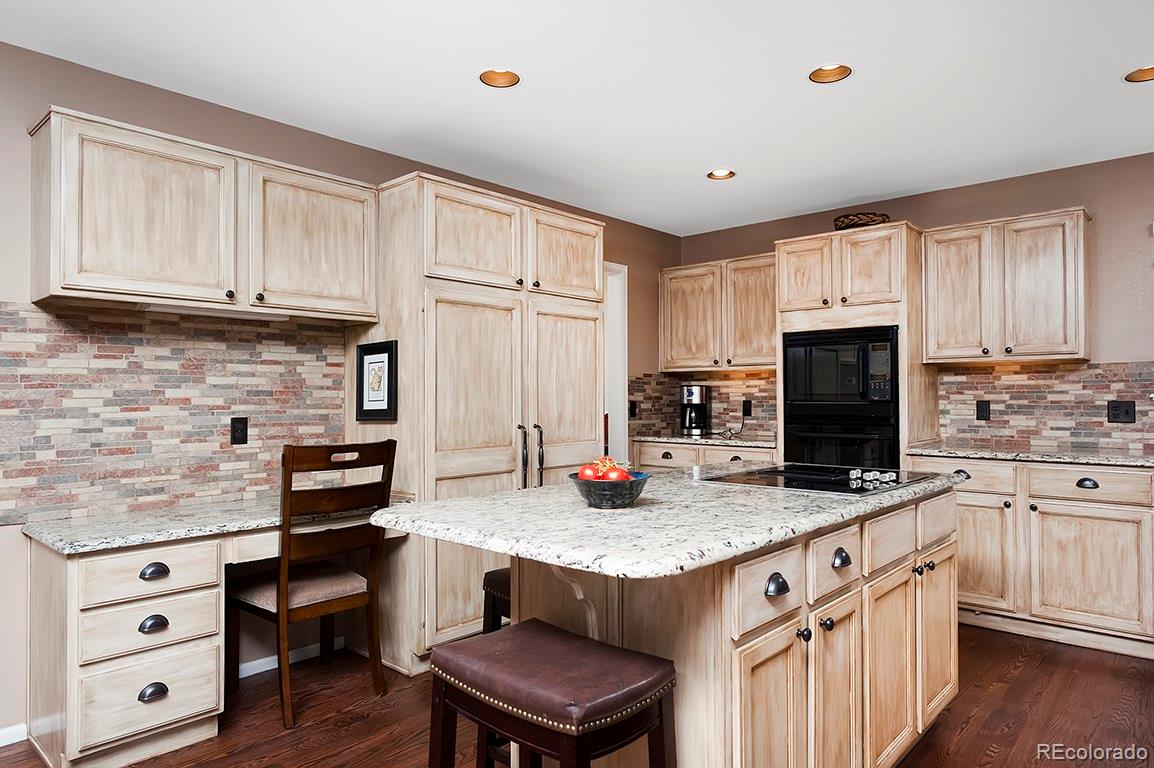 617 Huntington Place Highlands Ranch, CO 80126 - Photo 10 of 35 Gallery Image 10