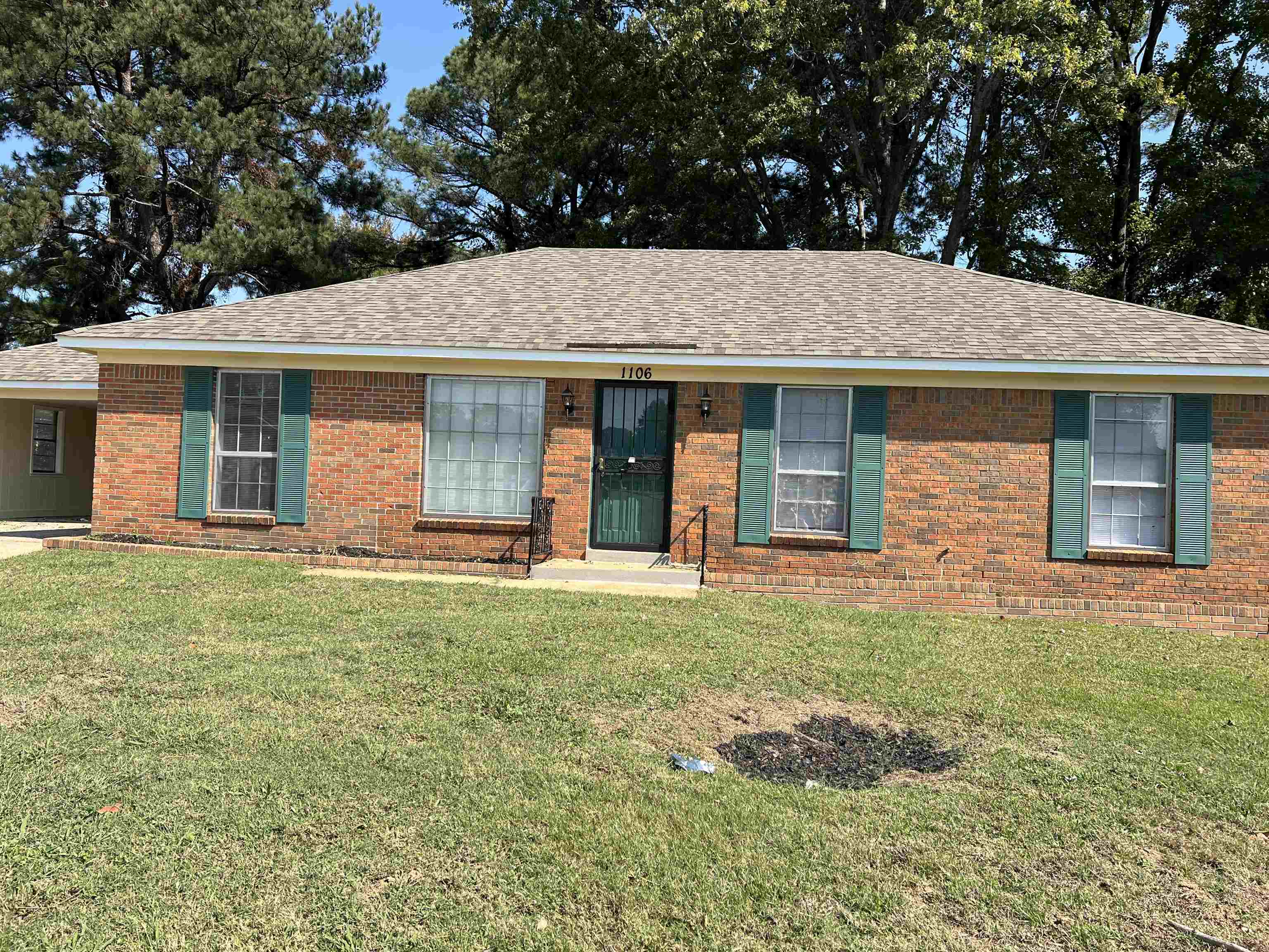 1106 Star Line Road Memphis, TN 38109 - Photo 1 of 16 Single story home with a front yard