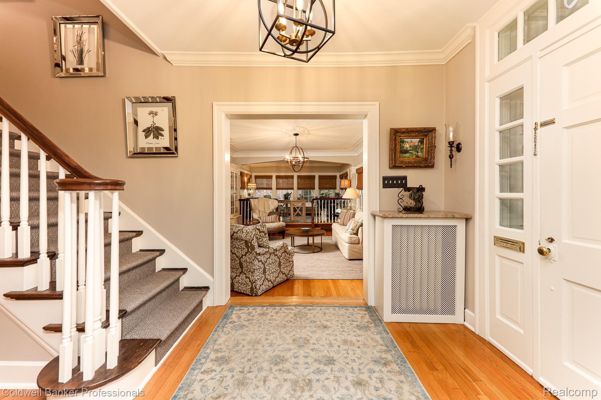 640 Rivard Boulevard Grosse Pointe, MI 48230 - Photo 4 of 39 640 Rivard (3 of 62).jpg