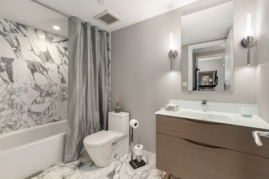 7 Warren Avenue, Unit 19 Boston, MA 02116 - Photo 12 of 29