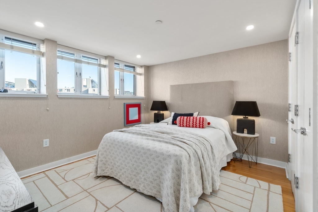 7 Warren Avenue, Unit 19 Boston, MA 02116 - Photo 13 of 29