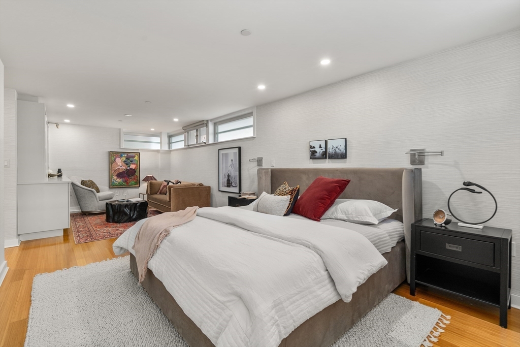 7 Warren Avenue, Unit 19 Boston, MA 02116 - Photo 19 of 29