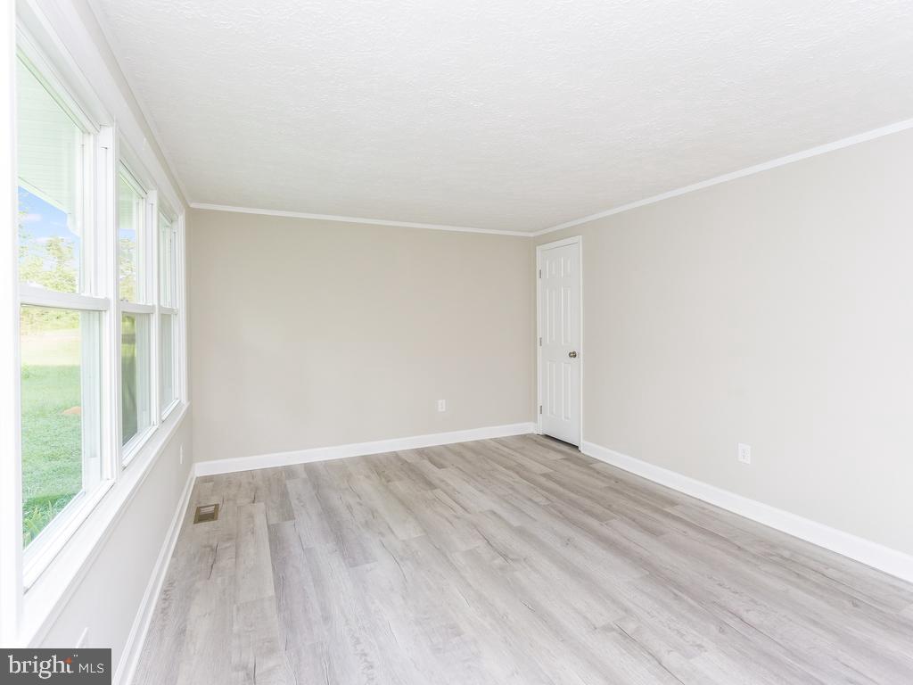 6737 Morris Road Spotsylvania, VA 22551 - Photo 8 of 25 Gallery Image 8