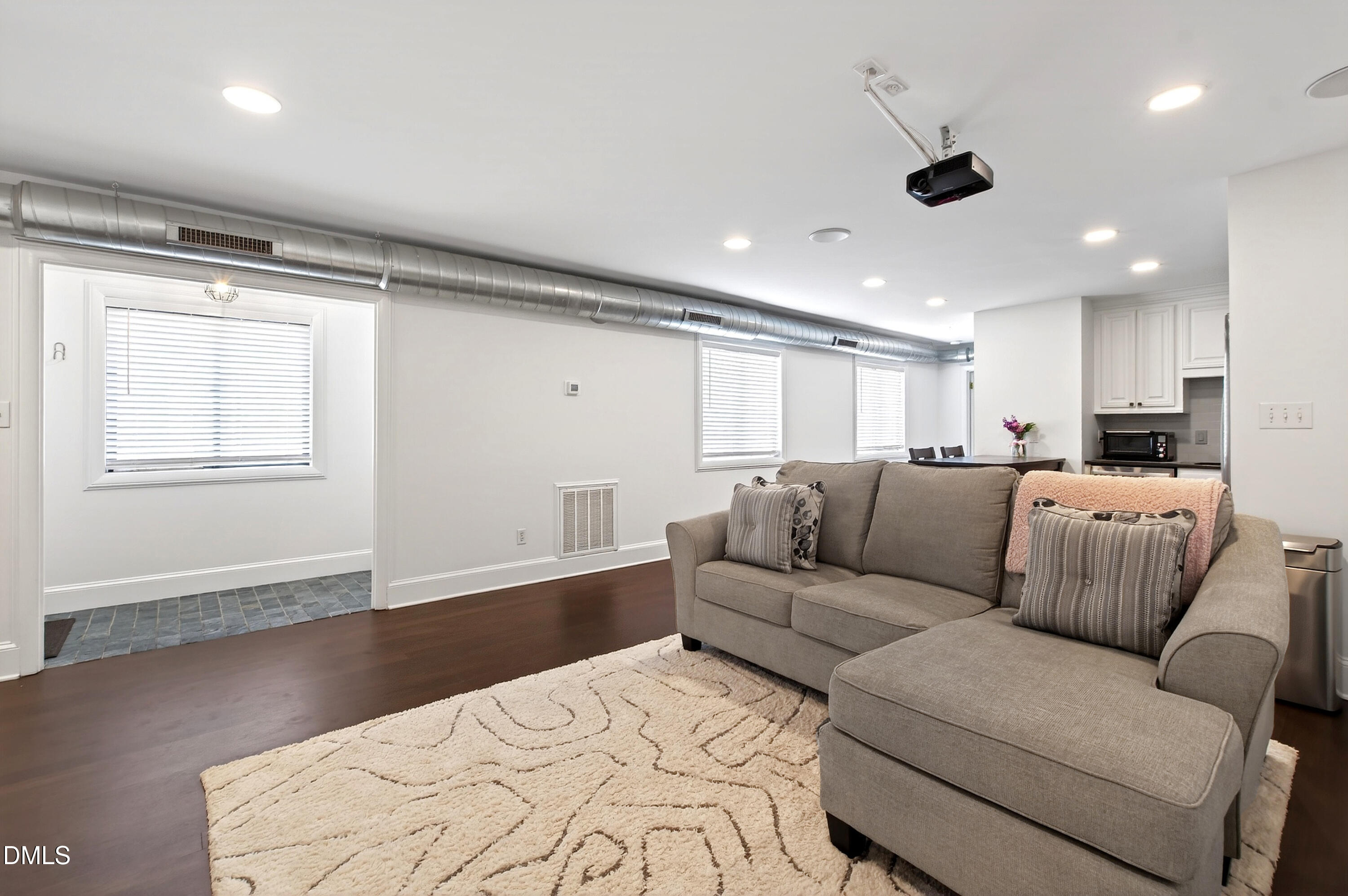 2204 Stafford Avenue, Unit 202 Raleigh, NC 27607 - Photo 2 of 34 Stafford (24)
