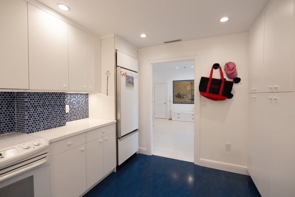 1265 Beacon Street, Unit 702 Brookline, MA 02446 - Photo 16 of 29