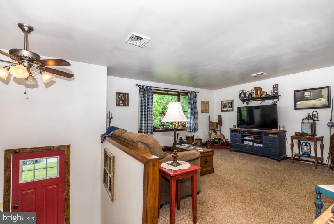 210 Juniper Street Lebanon, PA 17042 - Photo 25 of 34