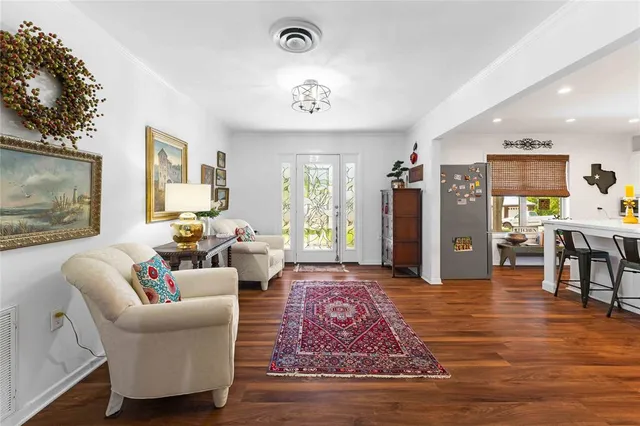 $510,000 | 218 East Rainbow Drive, Woodway, TX 76712