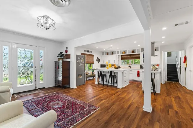 $510,000 | 218 East Rainbow Drive, Woodway, TX 76712