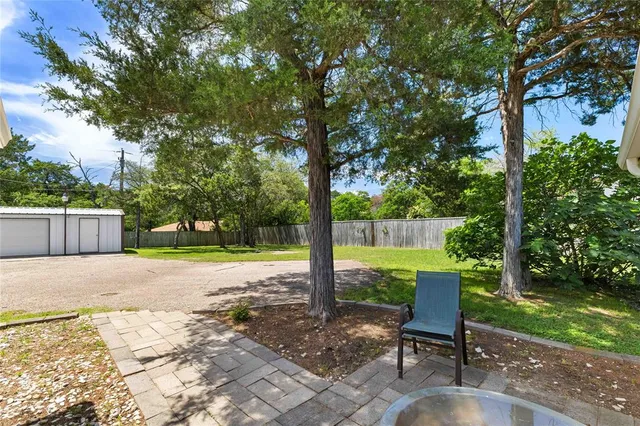 $510,000 | 218 East Rainbow Drive, Woodway, TX 76712