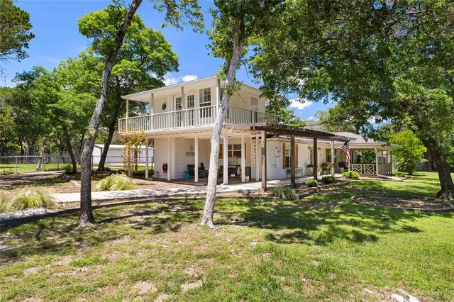 $510,000 | 218 East Rainbow Drive, Woodway, TX 76712