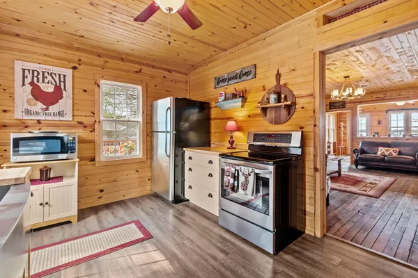 $499,000 | W6182 Lakeview Drive North, Markesan, WI 53946