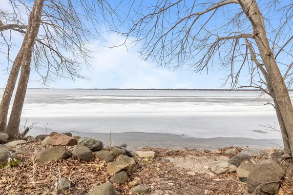 $499,000 | W6182 Lakeview Drive North, Markesan, WI 53946