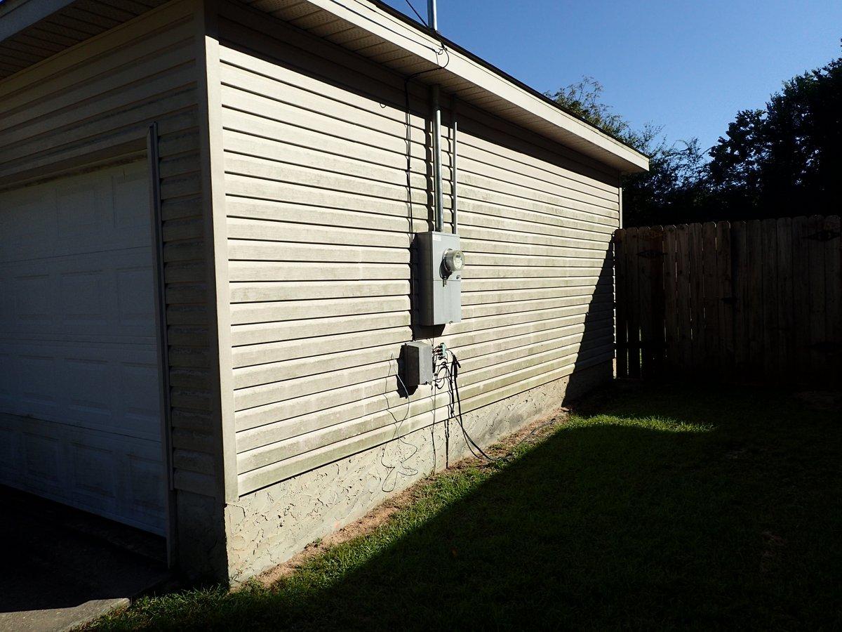 134 Hampton Drive Crestview, FL 32539 - Photo 17 of 17 a view of a balcony