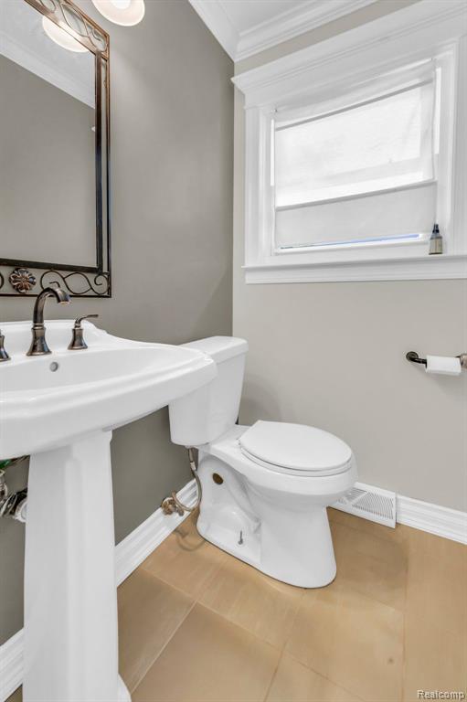 3330 North Tipsico Lake Road Highland, MI 48357 - Photo 15 of 26
