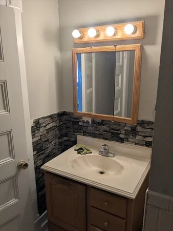 $1,600 | 62 Fruit Street Extension, Unit 3, Milford, MA 01757