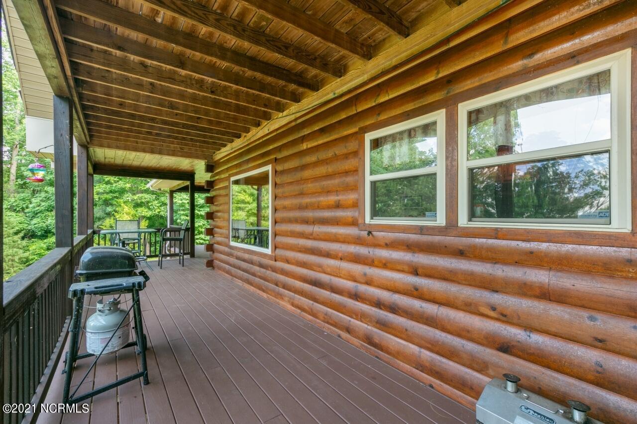 262 Price Road Selma, NC 27576 - Photo 9 of 40 Deck 2