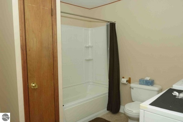 10218 North Deja Road Edmore, MI 48829 - Photo 7 of 29 1777960-6.JPG
