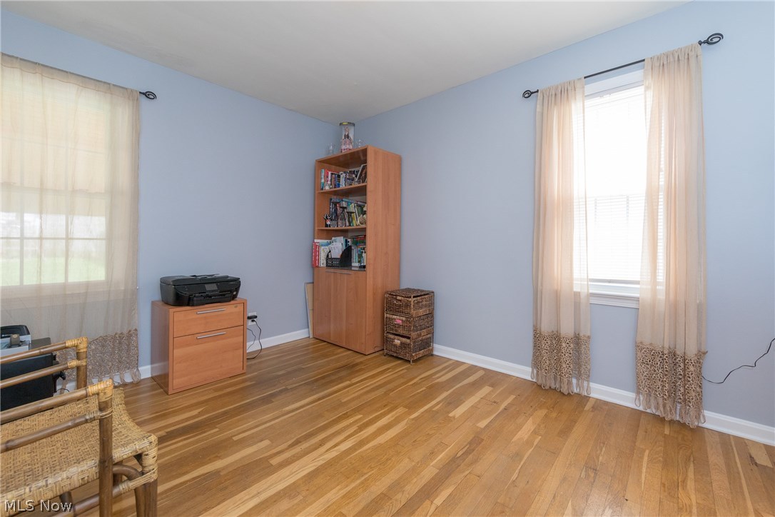 5035 North Barton Road Cleveland, OH 44124 - Photo 12 of 32