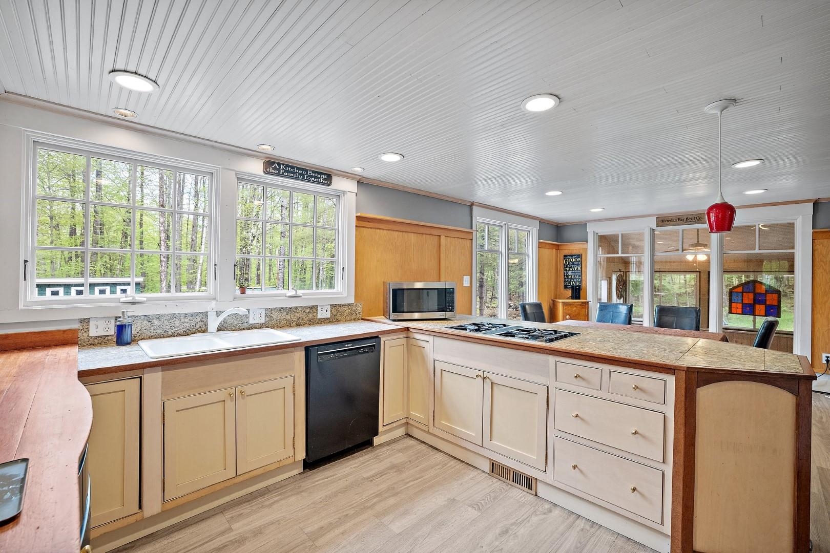 33 Robin Way Meredith, NH 03253 - Photo 18 of 40 Gallery Image 18