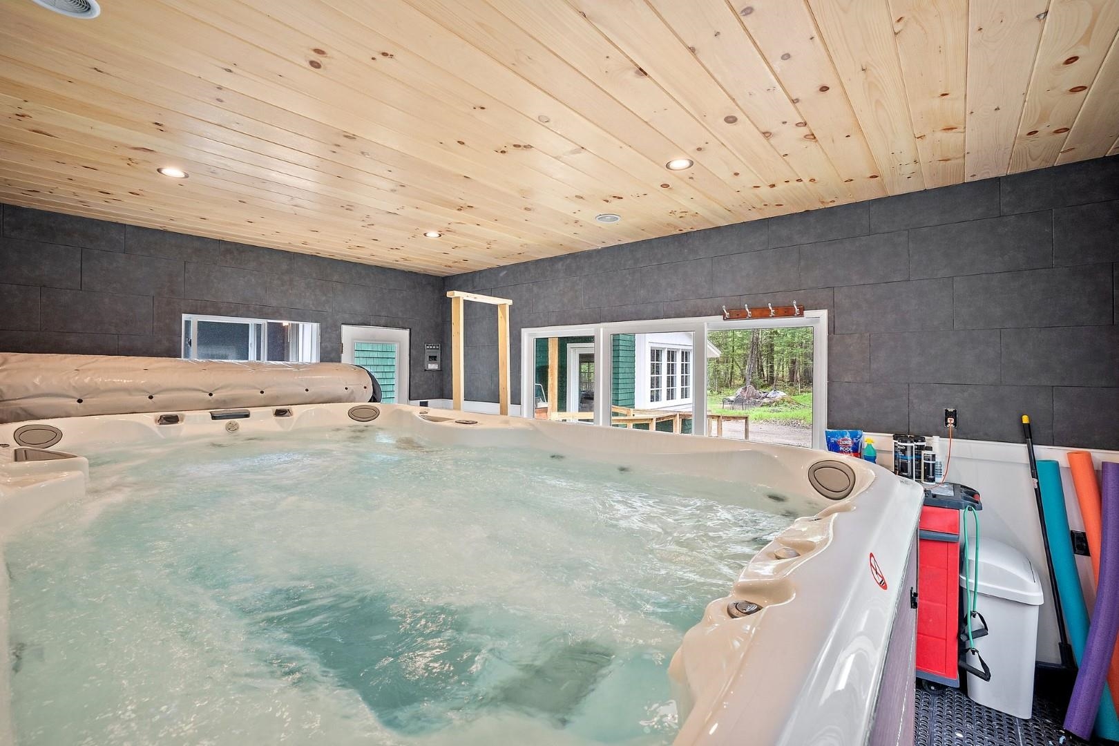33 Robin Way Meredith, NH 03253 - Photo 10 of 40 Gallery Image 10