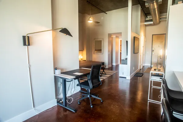 $4,500 | 185 Northeast 4th Avenue, Unit 204, Delray Beach, FL 33483