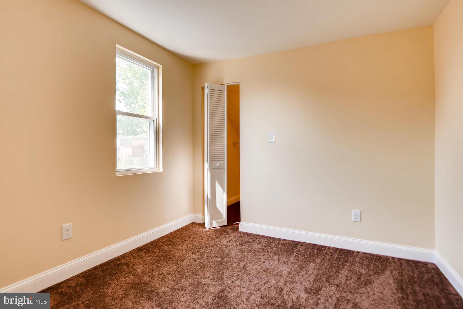 3719 Ridgecroft Road Baltimore, MD 21206 - Photo 20 of 28 Wall to wall carpet in upstairs bedrooms