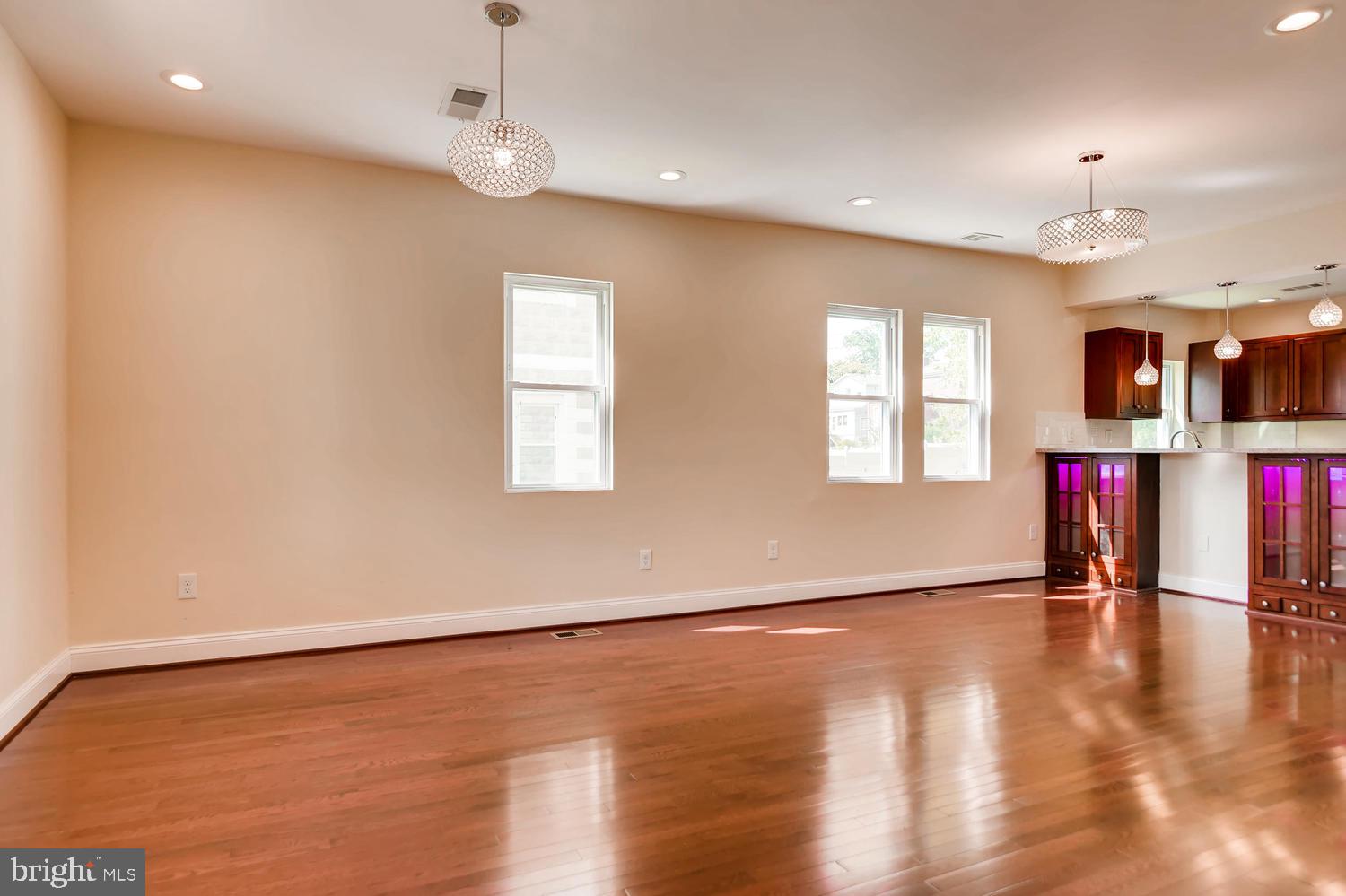 3719 Ridgecroft Road Baltimore, MD 21206 - Photo 9 of 28