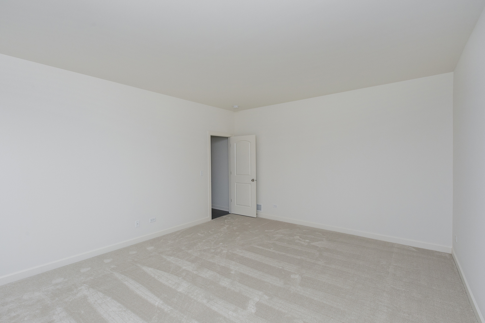 4398 Charles Dickens Road Elgin, IL 60124 - Photo 13 of 29 a view of an empty room