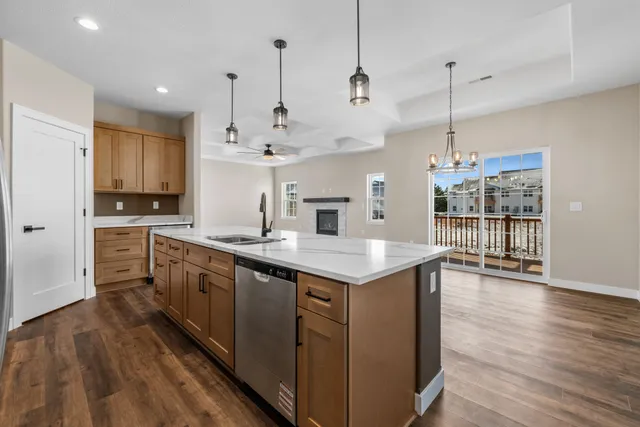 $399,900 | 1870 Woodland Way, Unit 4331, Slinger, WI 53086