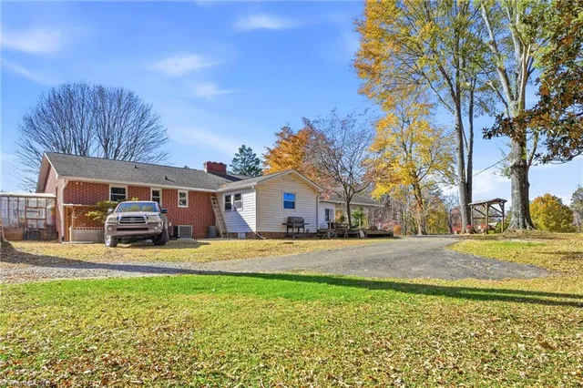 $319,900 | 7665 Dennis Road, Walnut Cove, NC 27052