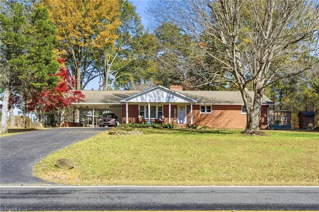 $319,900 | 7665 Dennis Road, Walnut Cove, NC 27052