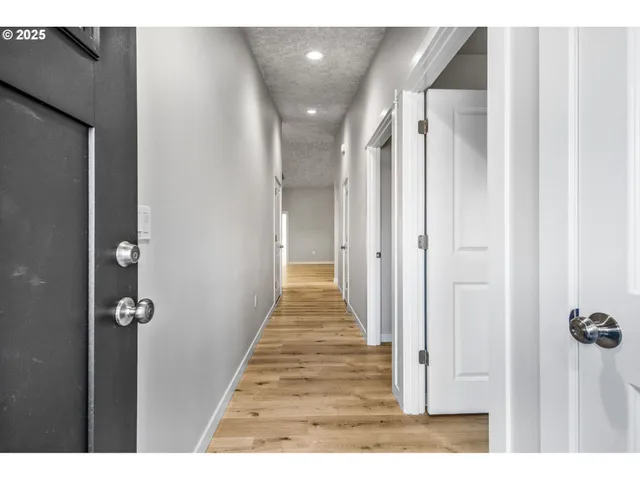 $335,000 | 3631 Green River Road, Sweet Home, OR 97386