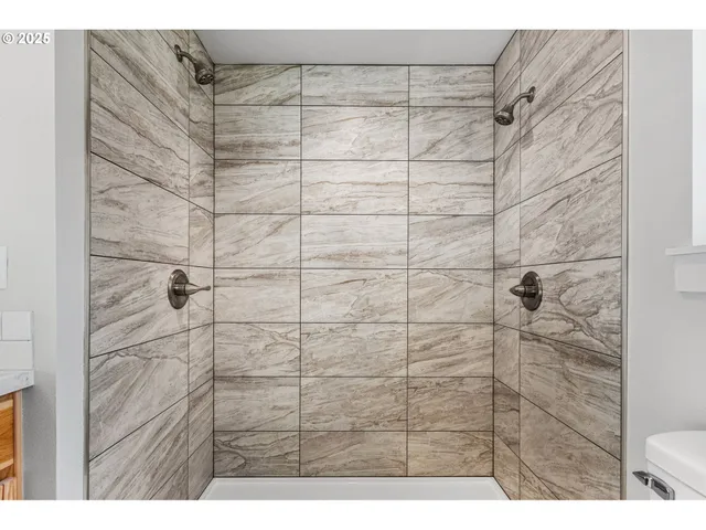 $335,000 | 3631 Green River Road, Sweet Home, OR 97386