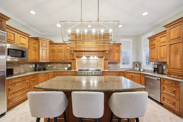 $1,150,000 | 1135 North Main Street, Naperville, IL 60563